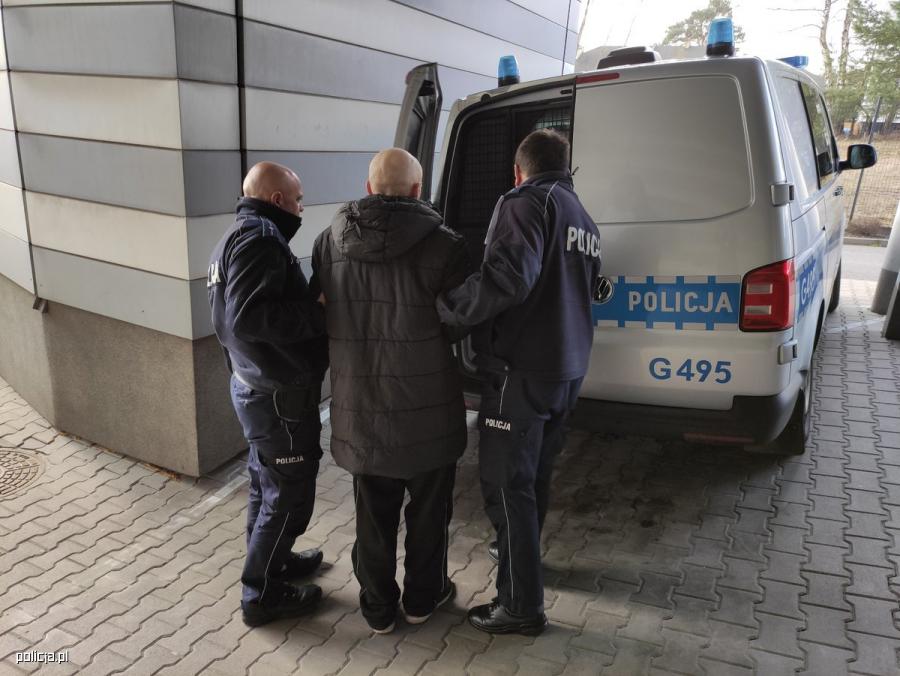 Policja zatrzymała 59-letniego recydywistę w Kluczach